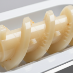 Savourer une poêlée express de pâtes aux légumes frais : chou croquant et champignons savoureux pour une recette saine et gourmande