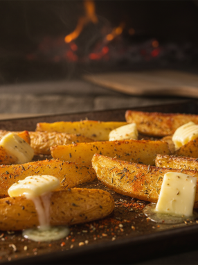 découvrez le secret pour des pommes de terre ultra moelleuses et parfumées en ajoutant cet ingrédient magique pendant la cuisson. faites de vos plats un véritable délice !