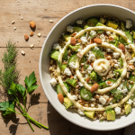 Que révèle la présence du splendide chardonneret élégant dans votre jardin ?