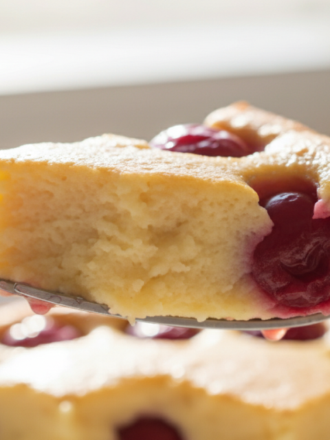 découvrez clafouflan, la gourmandise du moment qui marie la douceur du flan et la texture du clafoutis. facile à préparer, ce dessert irrésistible ravira toutes les papilles.